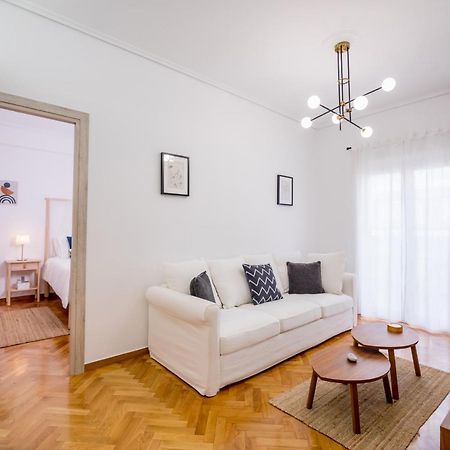 In The Shadow Of Acropolis - Spacious & Lovely Apt Атина Екстериор снимка