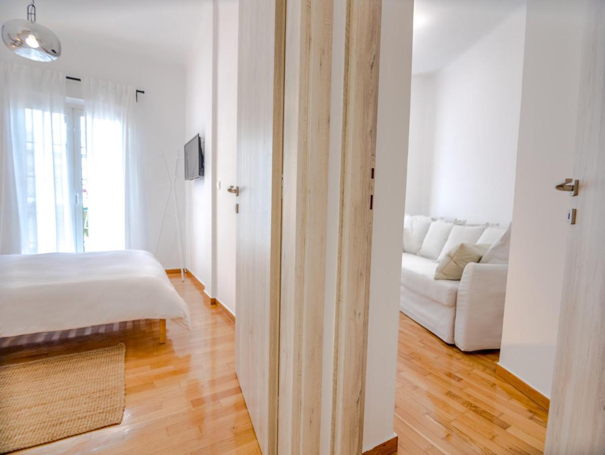 In The Shadow Of Acropolis - Spacious & Lovely Apt Атина Екстериор снимка