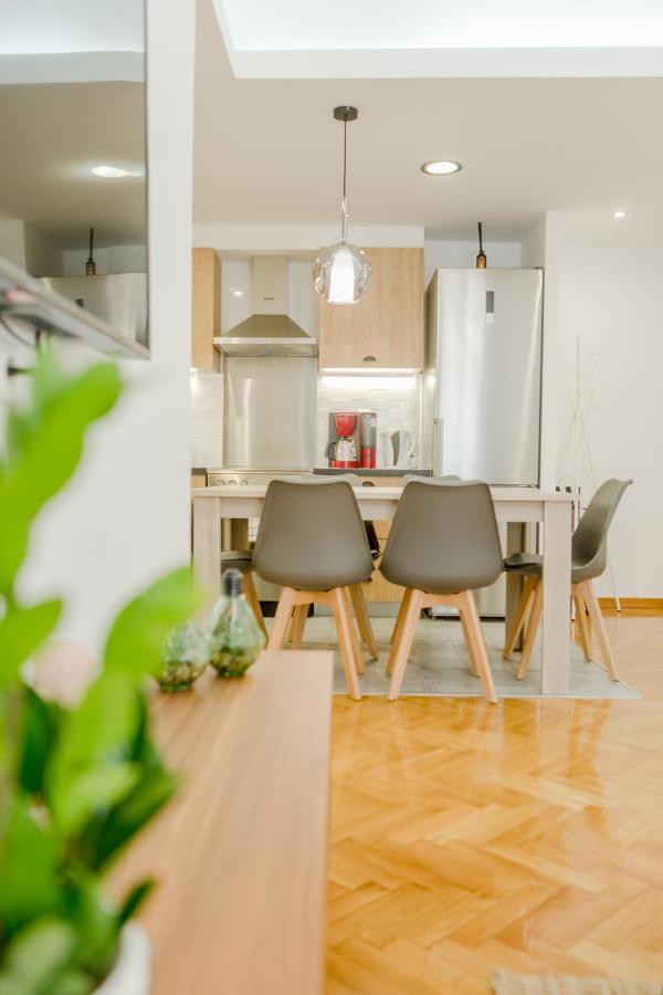 In The Shadow Of Acropolis - Spacious & Lovely Apt Атина Екстериор снимка
