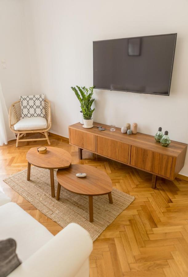 In The Shadow Of Acropolis - Spacious & Lovely Apt Атина Екстериор снимка