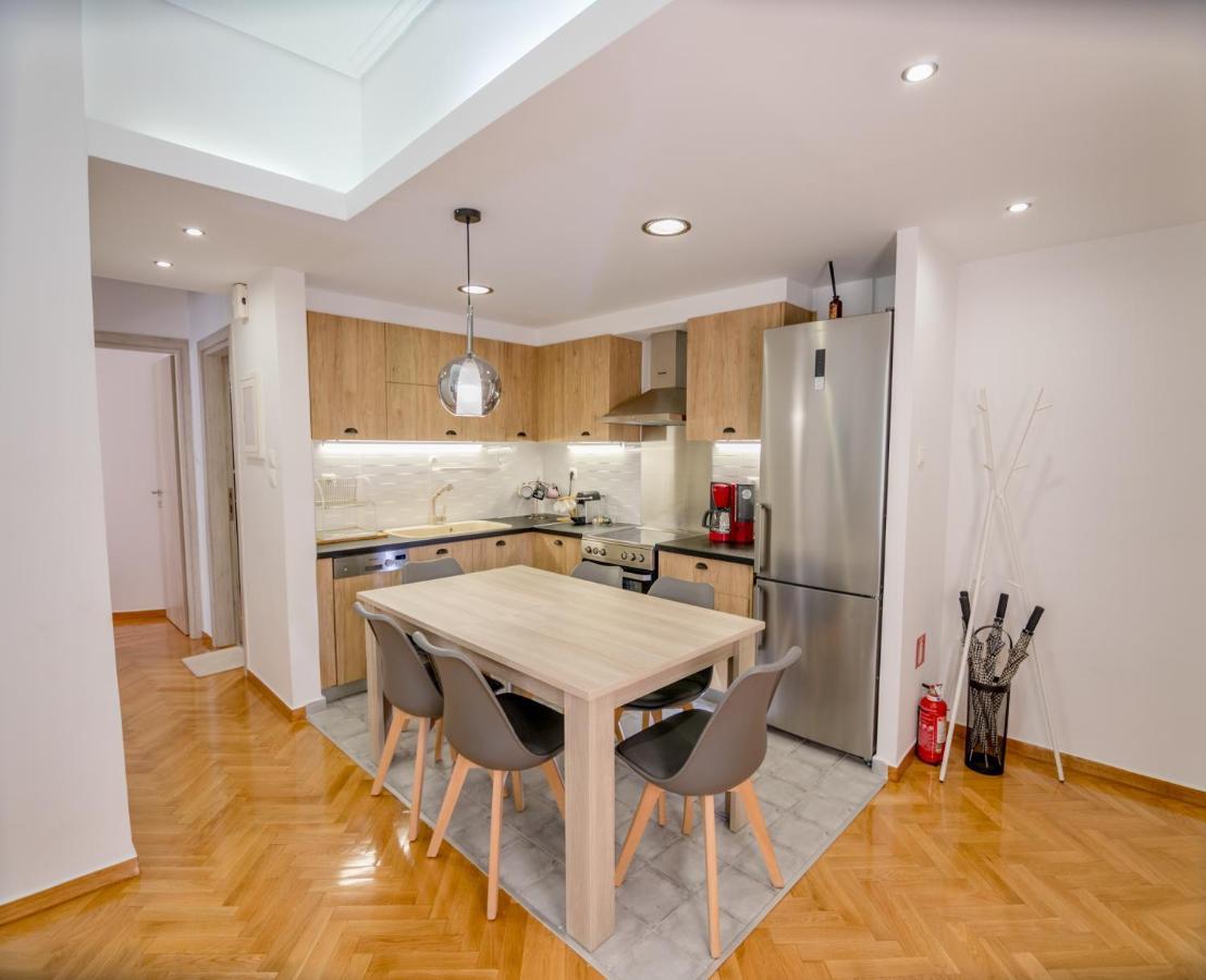 In The Shadow Of Acropolis - Spacious & Lovely Apt Атина Екстериор снимка